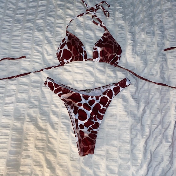 Bathing suit - Picture 3 of 3